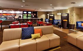 Courtyard Columbus Easton